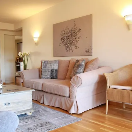 Apartment Modern & Central, Ambassadeurs *