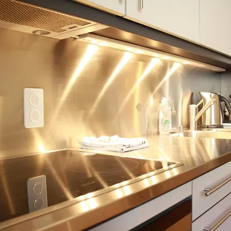 Modern & Central, Ambassadeurs Apartment